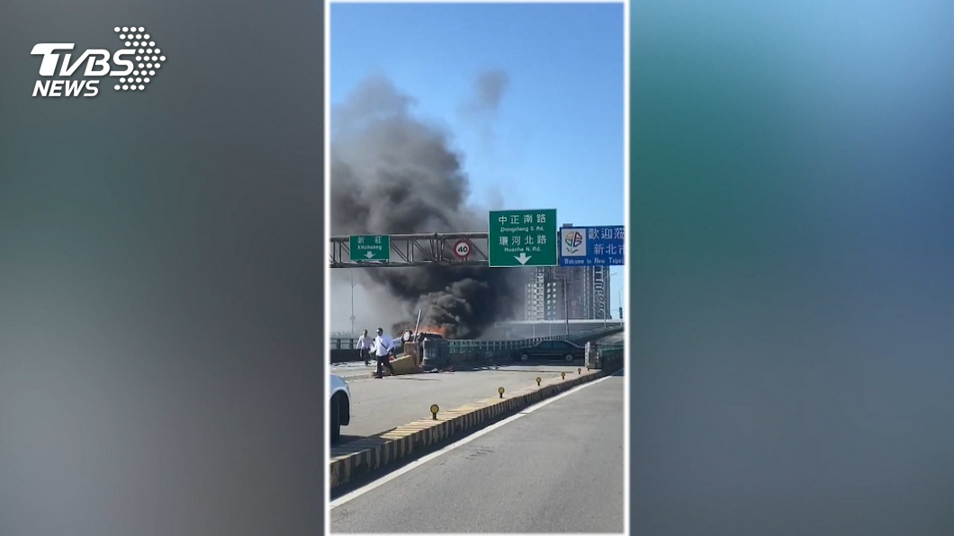 離婚1年結識駕駛! 搭車領包裹遇燒車死劫