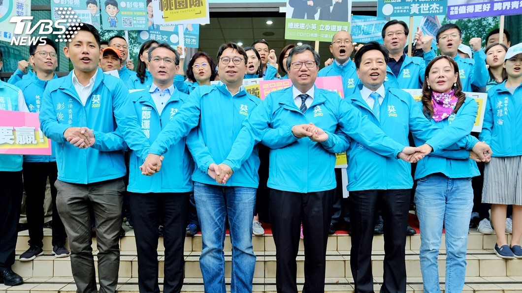 陪同黨籍立委參選人登記　鄭文燦：桃園選情看好