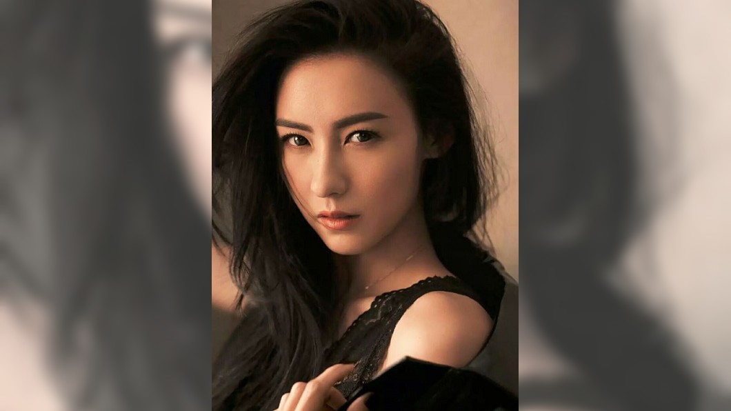 張柏芝首曬第三胎！　舉兒飛高高甜喊：我很幸福