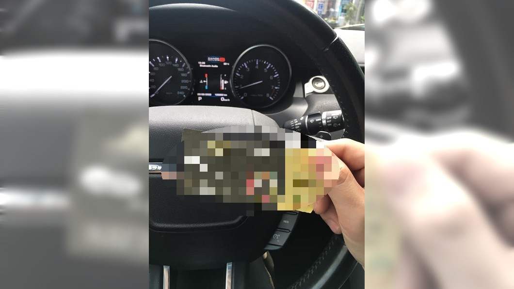 買中古車要檢查！男角落挖出1張紙　一看冷汗狂冒