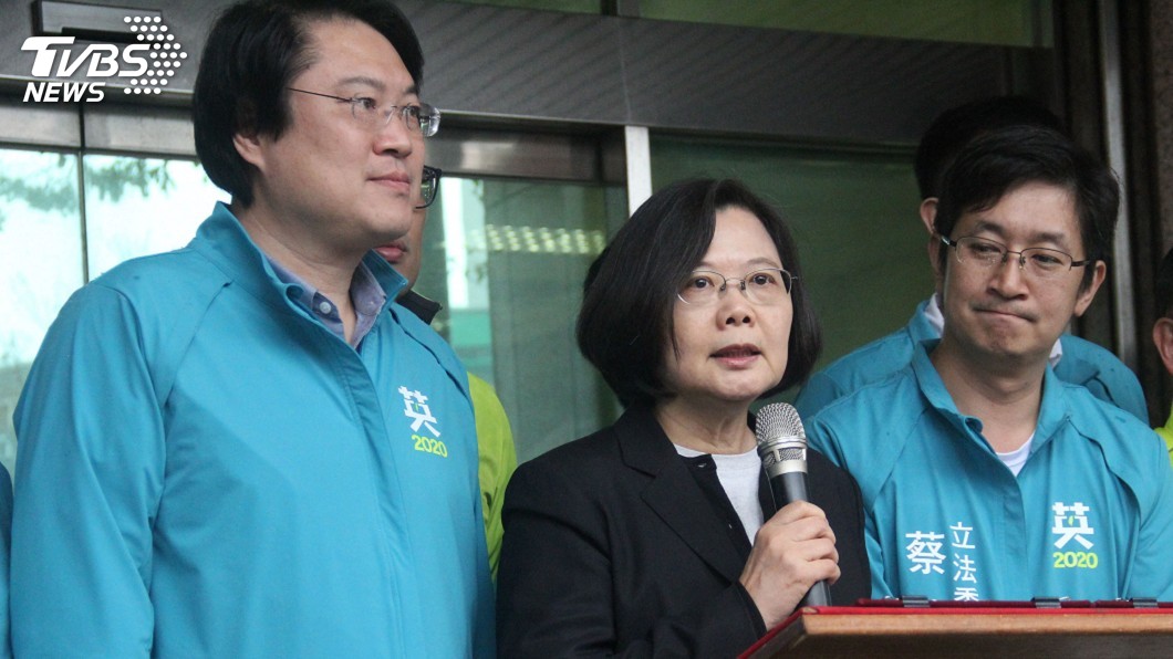 談軌道建設 蔡總統:決策者要以整體角度看問題