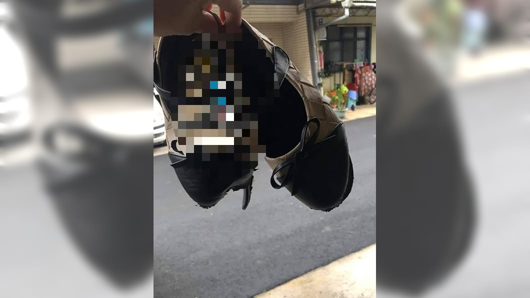 女兒穿新鞋上學…返家竟變慘狀 網笑翻:是去少林寺?