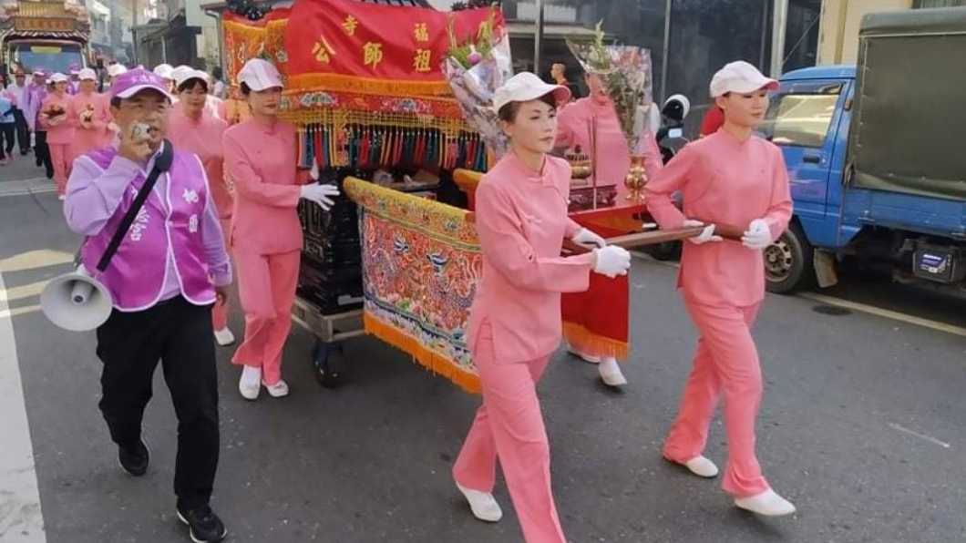 南投祖師生日遶境祈福 「空姐仙女團」扶轎添亮點