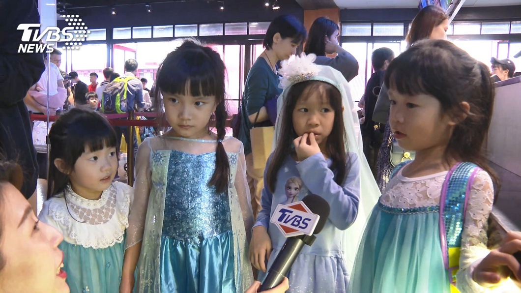 女孩被小妹妹叫阿姨 她傷心問:幾歲開始習慣?