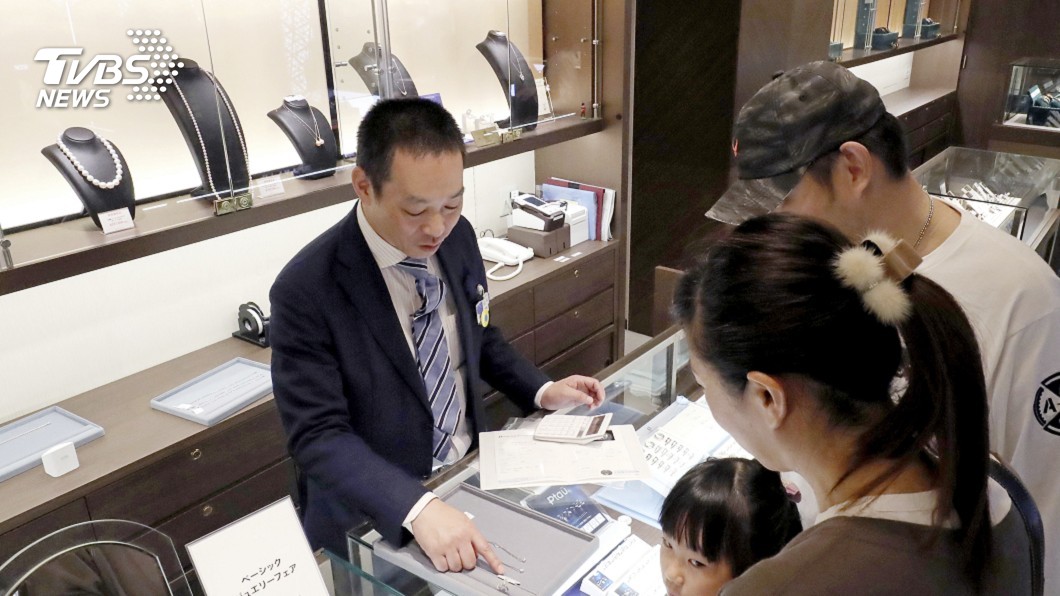 漲稅省錢你累了嗎? 東京3億日圓項鍊搶商機