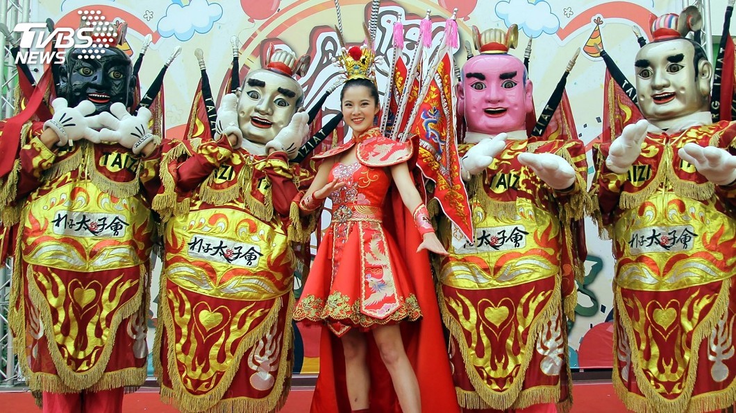 宣傳嘉義太子文化季　國際小姐台灣代表盛裝呼應