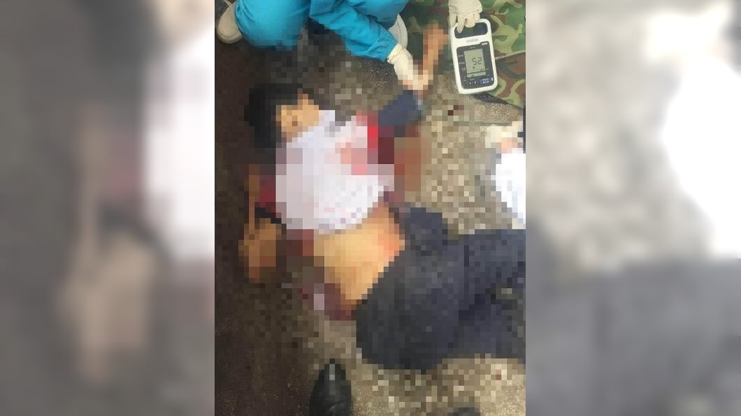 男同學被狠捅13刀,最後失血過多身亡。(圖/翻攝自陸網)