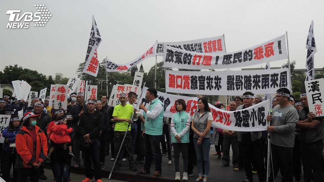 一德夜市收攤攤商請命　高市府允協助