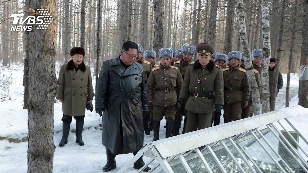 重金打造北韓烏托邦　金正恩皮衣勁裝現身