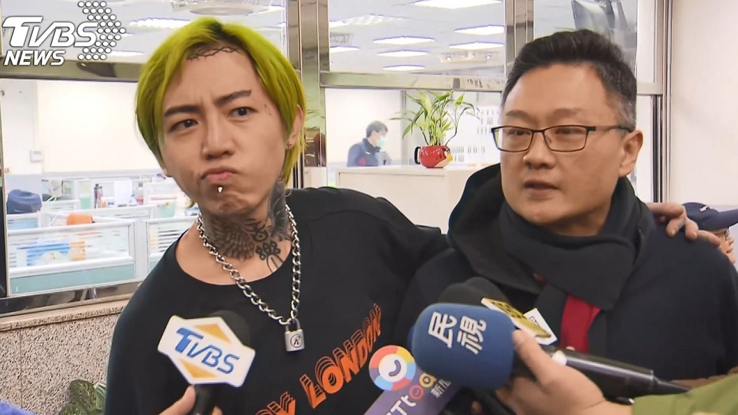 交保後返家霸氣脫光光!謝和弦「1句話嗆爆」柯文哲