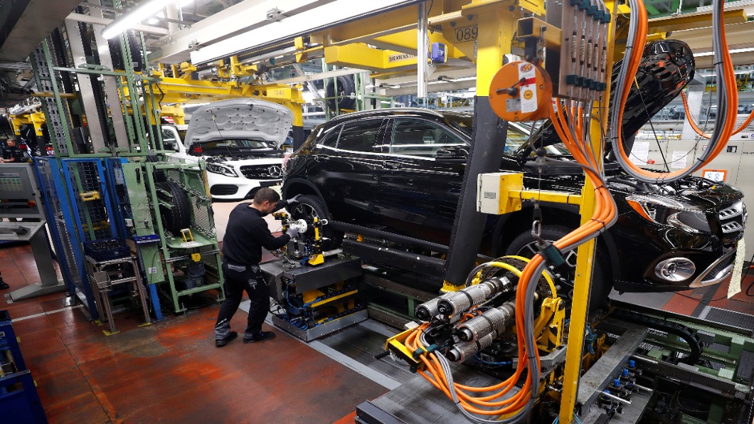 全球車業寒冬 賓士母企業奧迪大裁員