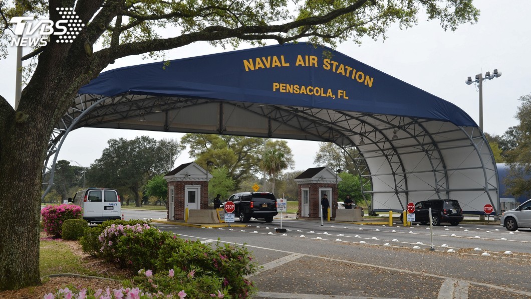 沙國受訓軍官美基地開槍釀3死 FBI朝恐攻偵辦