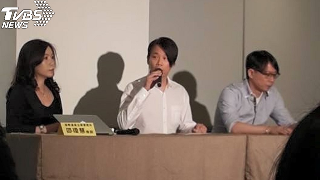 陶喆4年前就外遇風波開道歉記者會。(圖/TVBS)