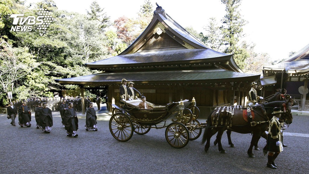 一世只拉這一次! 看日本天皇的皇室馬車