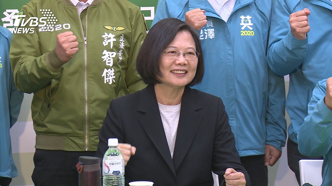吳敦義罵小英「衰尾查某」 民進黨反擊了