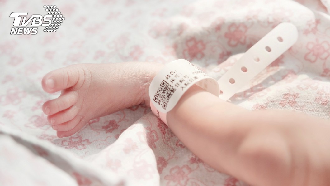 臨盆太慌張...孕婦急扯手腳 害「嬰兒斷頭」剩殘肢