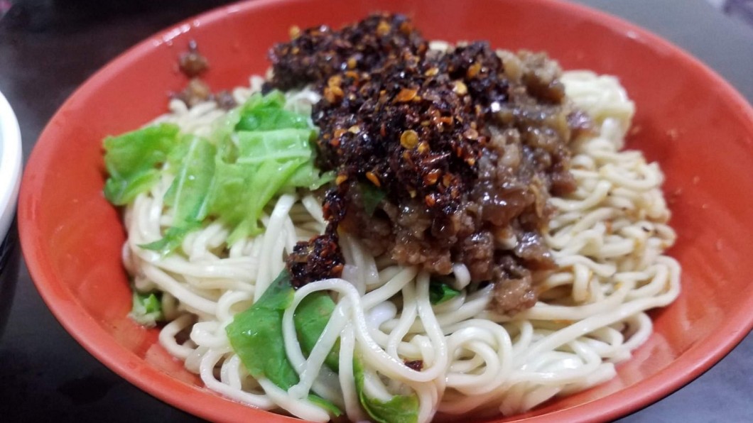吃麵遇單親母子！男「偷聽到心酸對話」…下秒暖舉超催淚