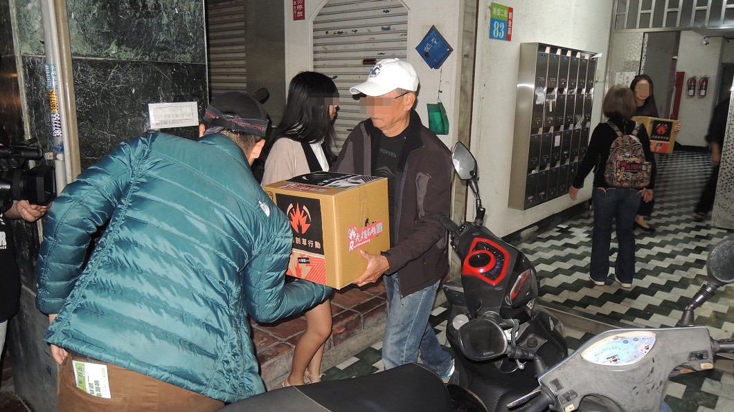 公民團體26日啟動罷韓 32箱提議書漏夜先行