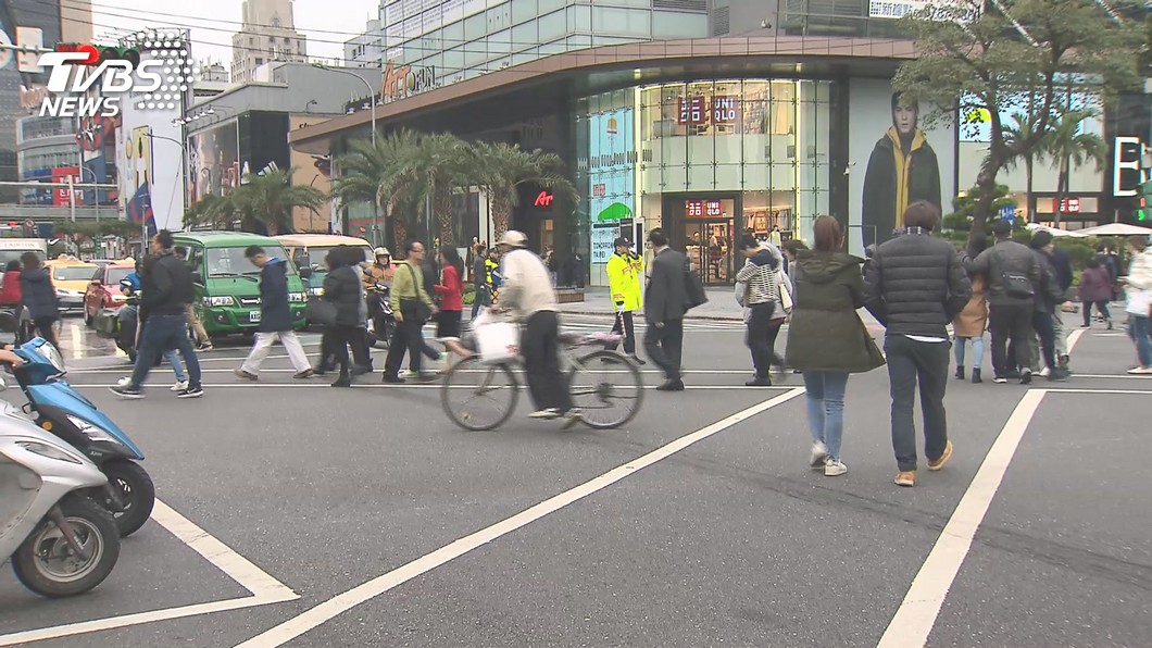 信義區跨年交管啟動！　外送員嘆：多花5到15分