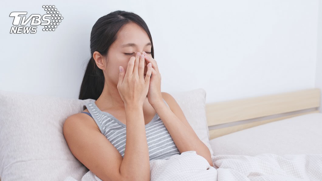眼皮跳要小心!醫示警「2情況」快就醫 恐是腦幹腫瘤警訊