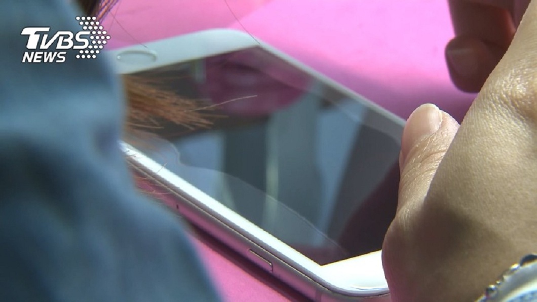 妹子網購保護貼 賣家留紙條嗆:買1張是在哈囉?