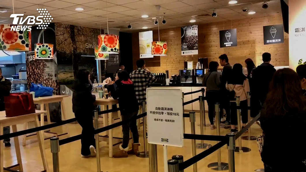 傻眼!25元暢飲汽水倒進包 裝20次帶回家