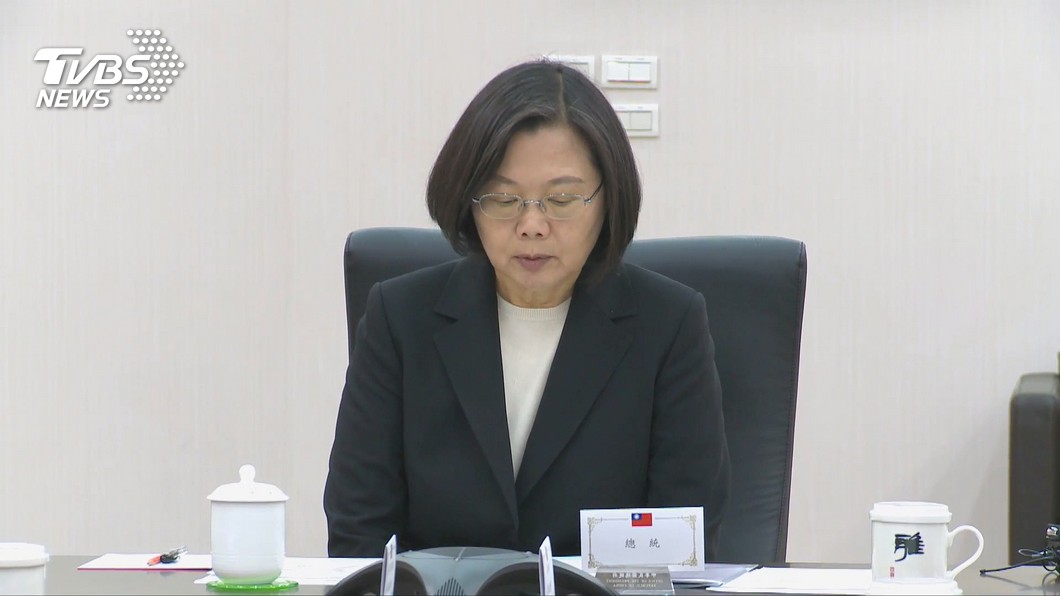 代沈一鳴慰勉雷達隊官兵 蔡英文:國軍不會被擊倒