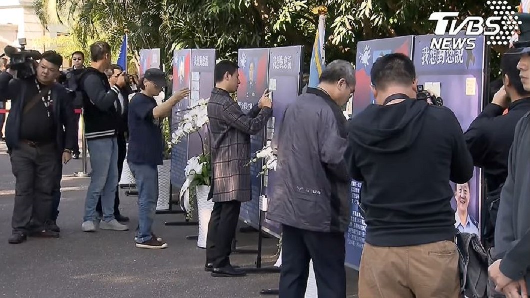 黑鷹殉職將士追思　留言板「遺孤給爸爸的話」惹鼻酸