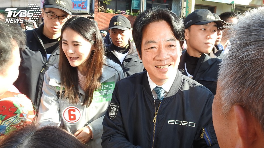 賴清德萬里出發車隊掃街　承諾當選全力輔佐總統