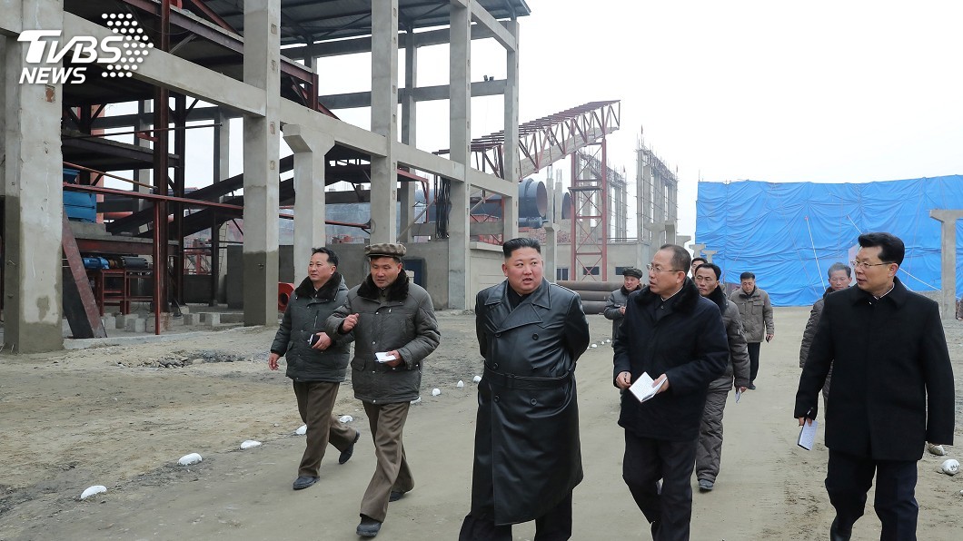 打破隱遁猜測　金正恩新年首站視察經濟建設