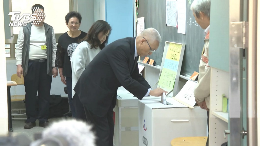 藍綠輔選大咖投票去! 相信「投票率」衝高
