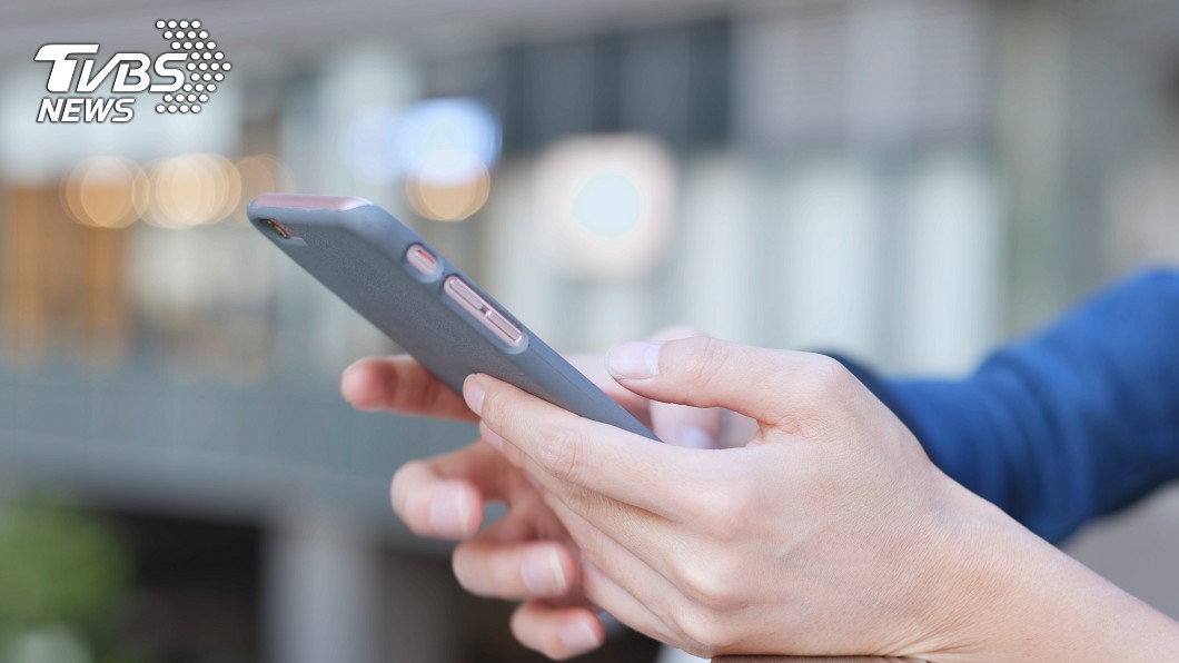 父低頭忙回手機訊息！4歲兒當場失蹤…10天後成屍體