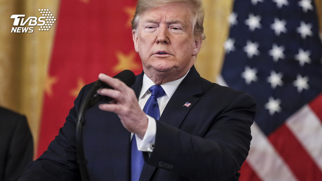 貿協簽訂川普話不停 劉鶴台上罰站50分鐘