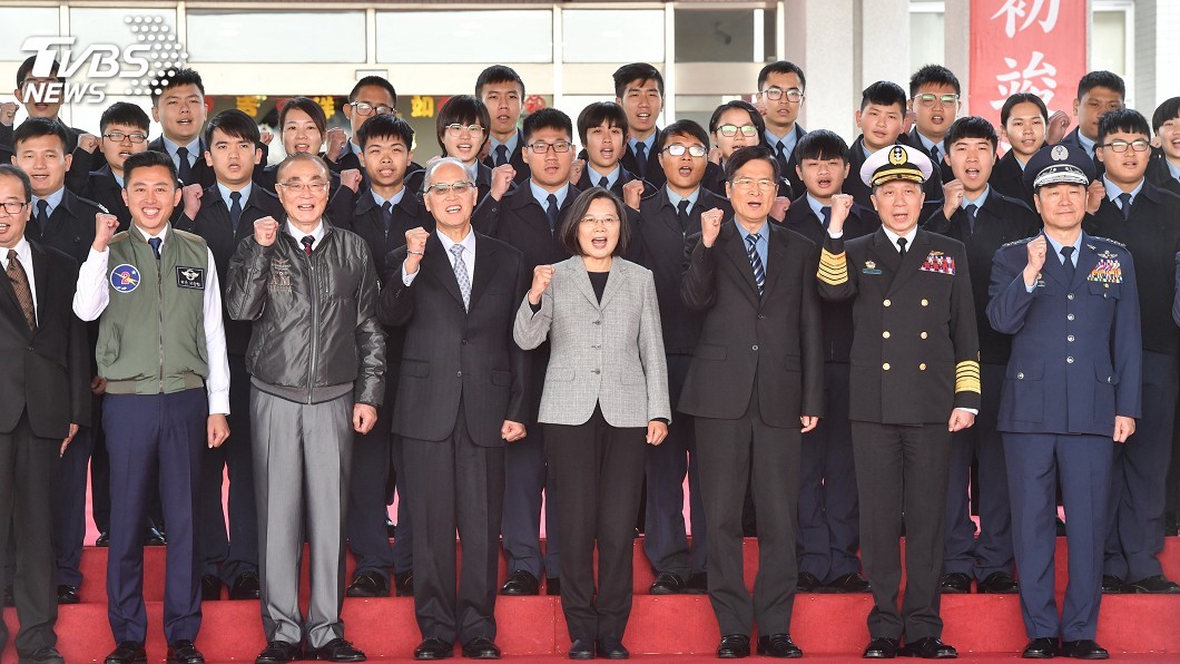 總統:未來4年帶領國軍做更多值得社會肯定的事