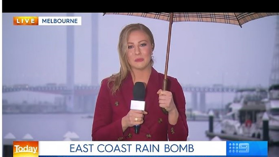 雪梨、墨爾本與布里斯班等地16日下雨了。(圖／翻攝自Nine News Australia YouTube)