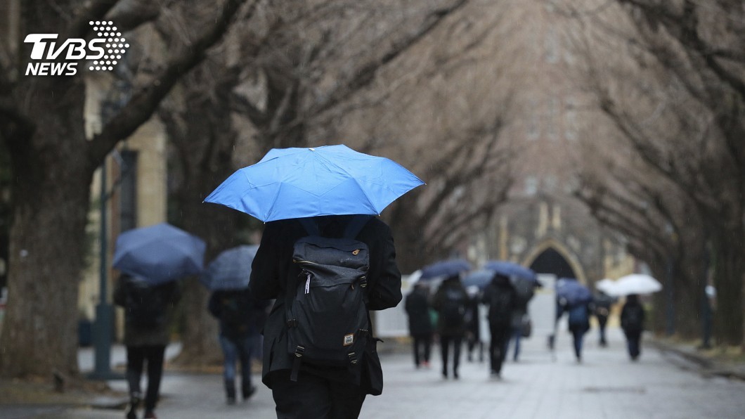 日本「末代聯考」首日 東京低溫降冰霰