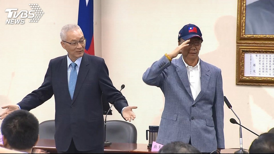 拱郭台銘接黨主席?柯P酸藍營:夭鬼假細禮