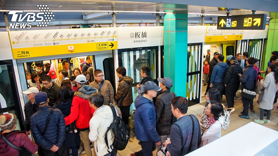 超威!跨4高運量站 環狀線試乘爆人潮