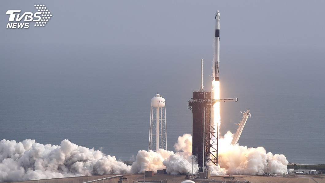 通過緊急逃生測試　SpaceX太空船最快第2季載人飛