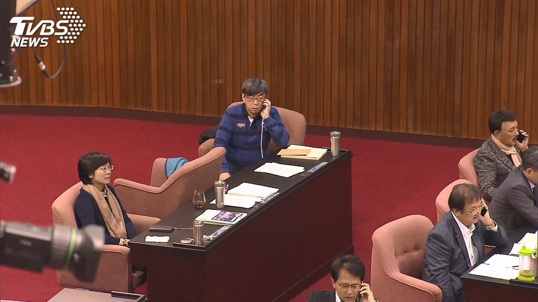 曾感慨「少年子弟江湖老」 段宜康裸退告別公職