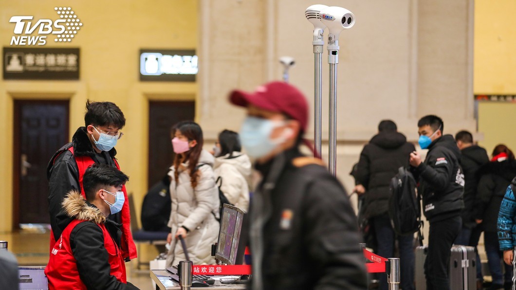 疫情延燒武漢封城 大批市民恐慌連夜「出逃」