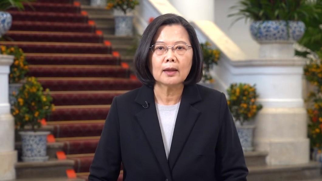 影/蔡總統春節談話 用國台客粵語拜早年