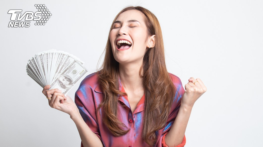 新年運勢大公開!4生肖翻轉衰運迎財運:隨便都賺錢