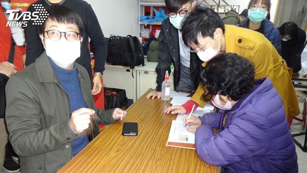 罷韓二階連署首日 公民團體:粗估簽署書逾1萬份