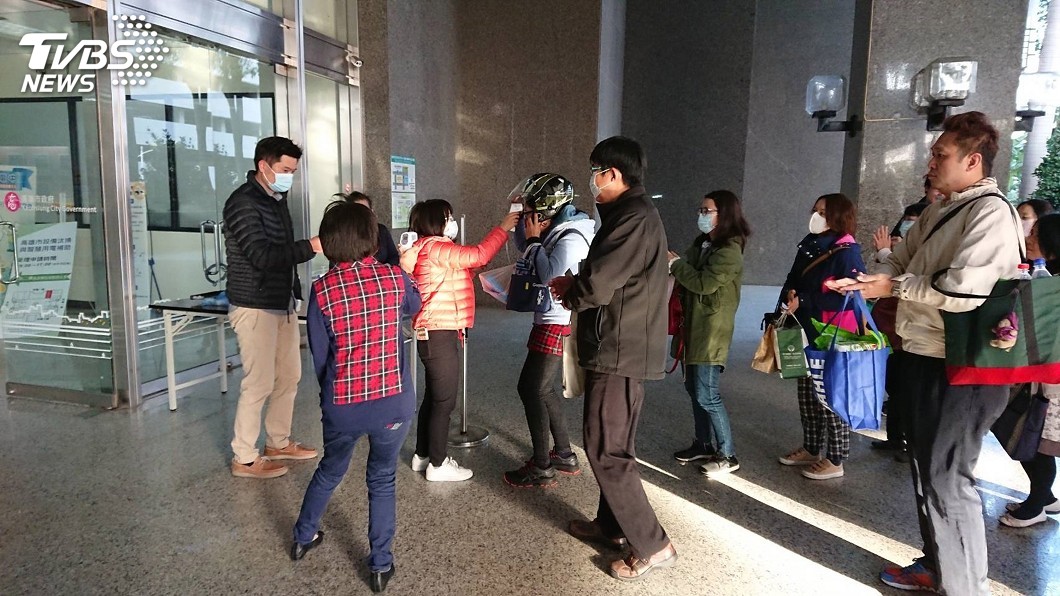 初六開工日 高市府取消新春團拜設體溫量測站
