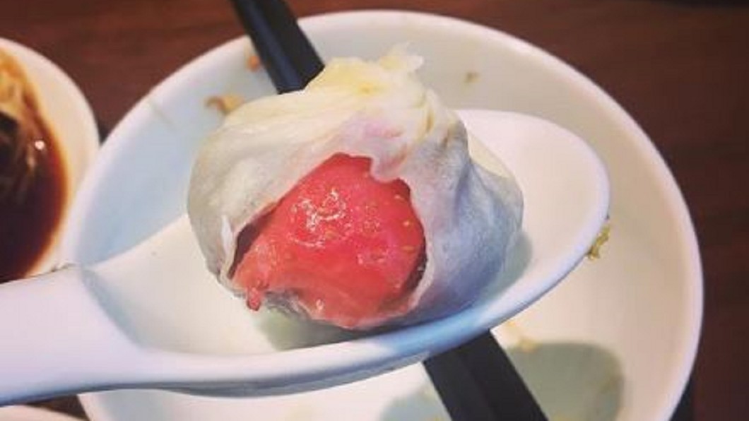 日本草莓季又來了　粉嫩草莓小籠包顛覆口感