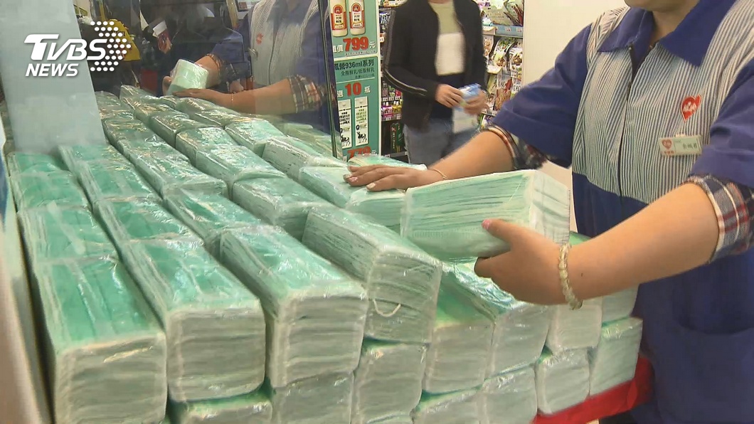 口罩7天限購2片 他為通勤族抱屈:一週上班兩天?