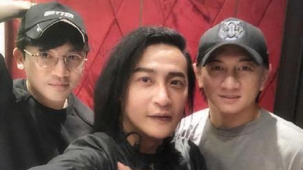另類合體!小虎隊手寫信致謝醫護人員 網讚:超有心