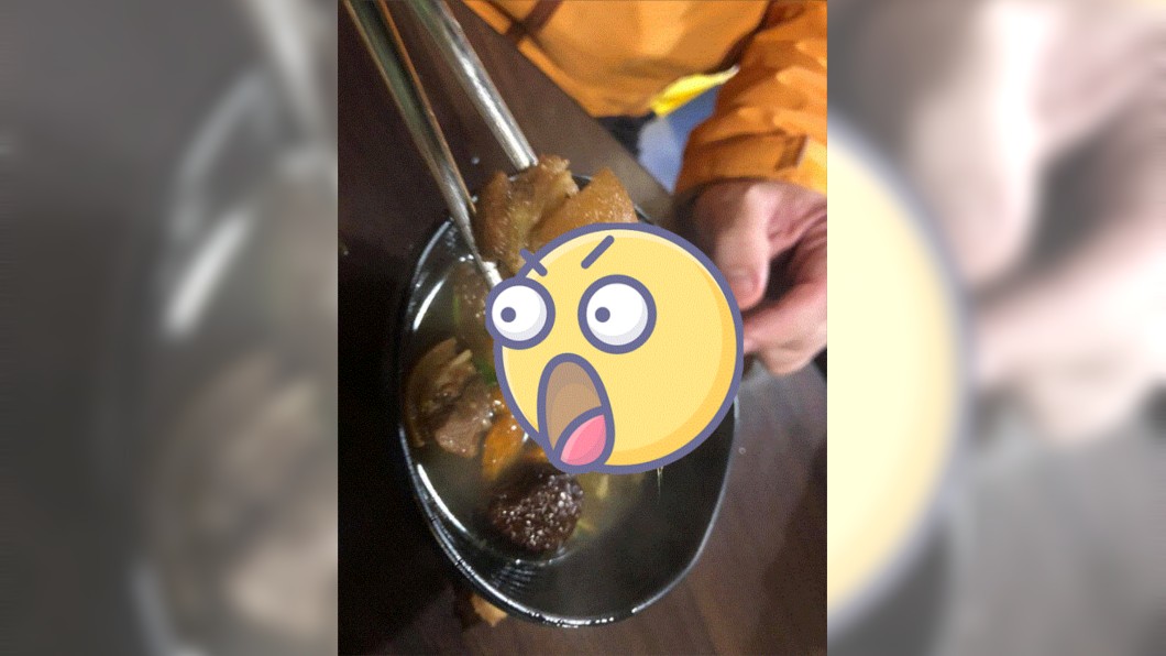 噁！羊肉爐「帶茂密長毛滴汁」　他傻眼：邊吃邊刷牙…