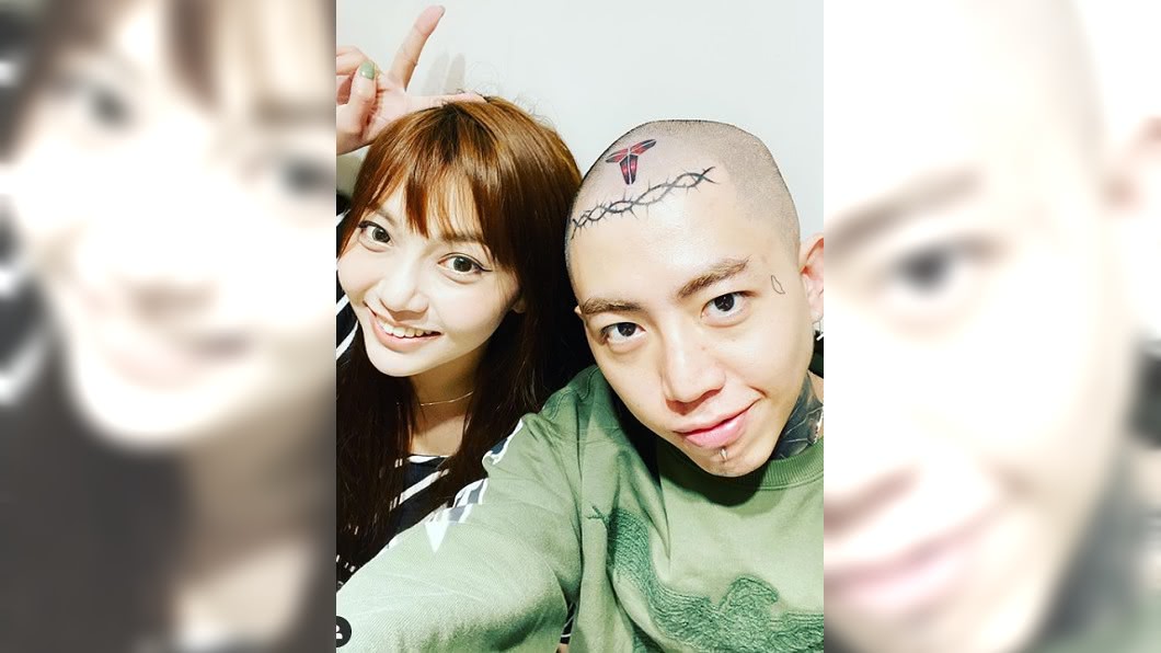 謝和弦(圖右)和新歡莉婭。(圖/翻攝自謝和弦IG)